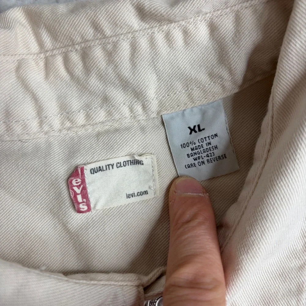 Levis Mens XL Cream Cotton Twill work Shirt Long Sleeve metal buttons Utility